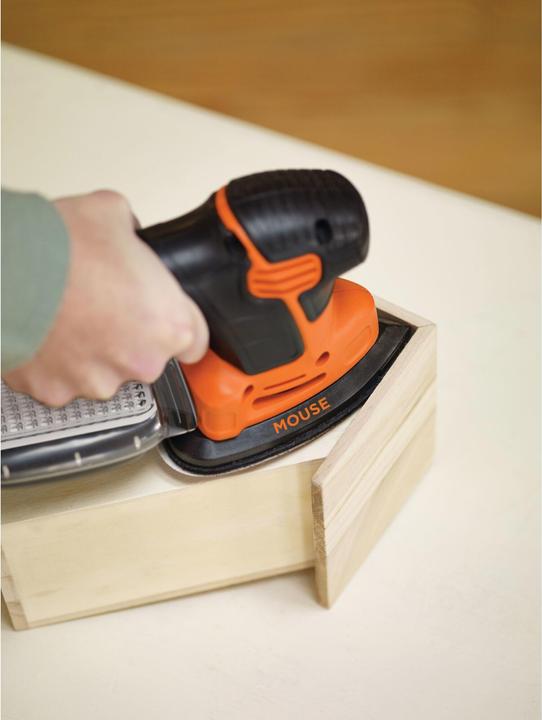 Image du produit Black & Decker Ka2000 (Plateau de ponçage triangulaire, 120 W)