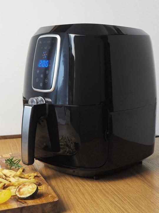 Actual product image Lund London LUND FRYTKOWNICA BEZTŁUSZCZOWA 5,2L 1800W