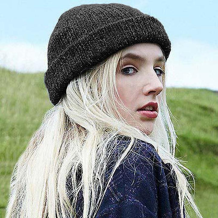 Actual product image Beechfield Unisex Adults Glencoe Knitted Winter Beanie Hat