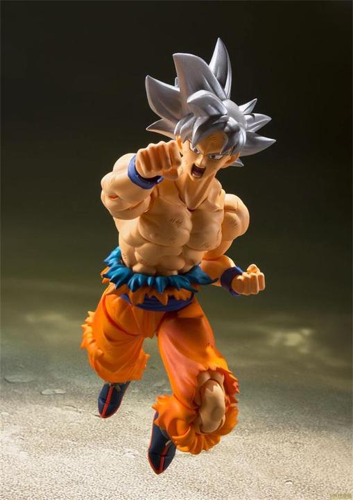 Immagine prodotto Bandai Dragon Ball Super S.H. Figuarts figura d'azione Son Goku Ultra Instinct