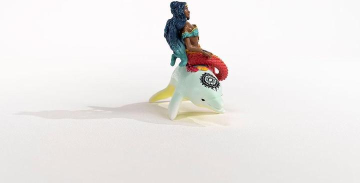 Image du produit Schleich Bayala Isabelle sur son dauphin