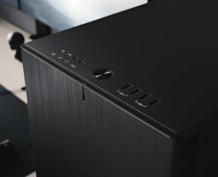 Produktbild Bluechip BUSINESSline Workstation WS3301 (AMD Ryzen Threadripper PRO 7965WX, 32 GB, 1000 GB, RTX A4000)