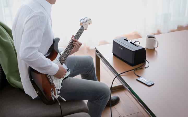 Actual product image Roland Cube Lite (Guitar, 10 W)