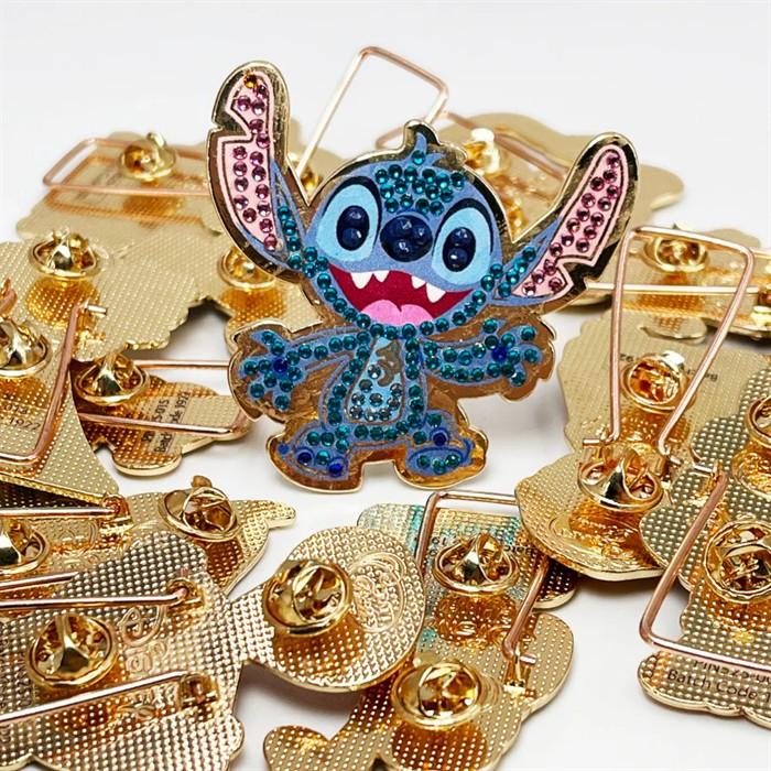 Actual product image Craft Buddy Crystal Art Pin Badge Blind Bag einzeln
