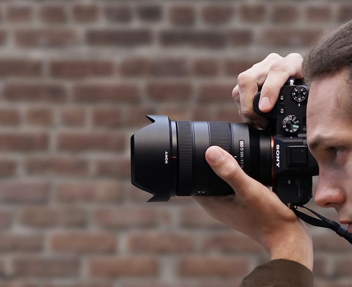 Image du produit Sony Alpha 7 III Kit (24 - 105 mm, 24.20 Mpx, Plein format)