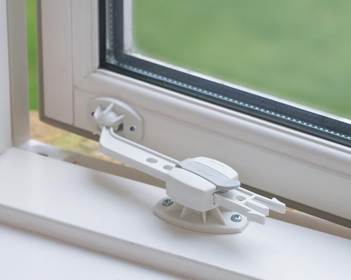 Actual product image Baby Dan Window lock