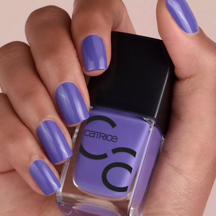 Actual product image Catrice ICONAILS Gel Lacquer (162 Plummy Yummy, Gel-Effect Nail Polish)