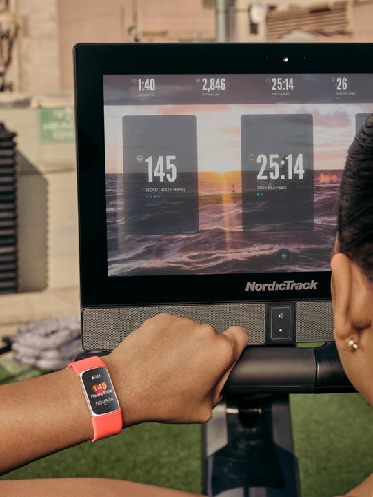 Image du produit Fitbit Charge 6 (36.73 mm)