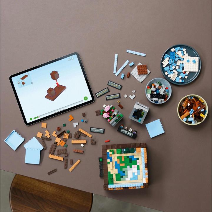 Actual product image LEGO The Crafting Table (21265, LEGO Minecraft)