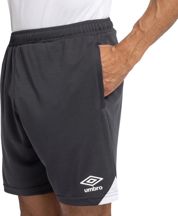 Produktbild Umbro Total Training Shorts (S)