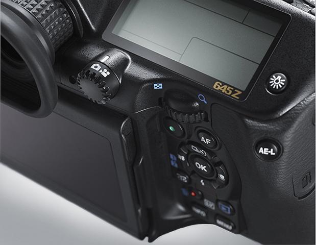 Actual product image Pentax 645Z (55 mm, 51.40 Mpx, Medium format)