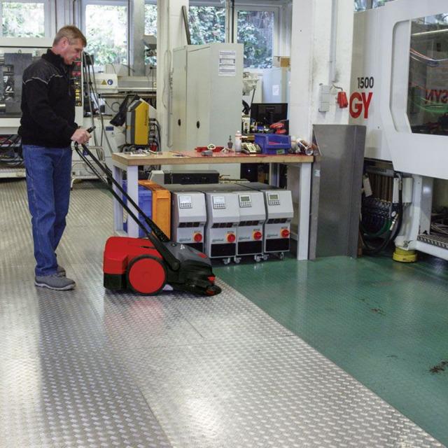 Actual product image Haaga Sweeper 697 Profi Plus with battery