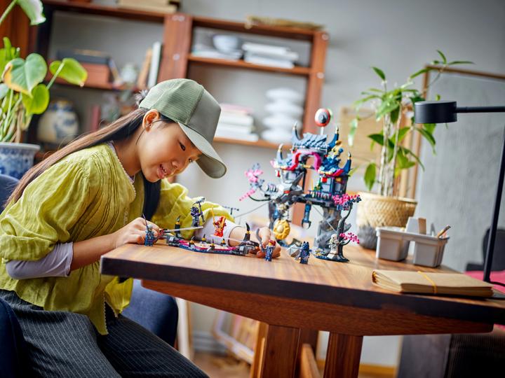Produktbild LEGO Wolfsmasken-Dojo (71813, LEGO Ninjago)