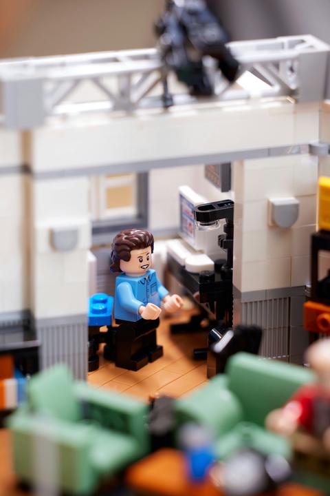 Actual product image LEGO Seinfeld (21328, LEGO Ideas, LEGO Rare Sets)