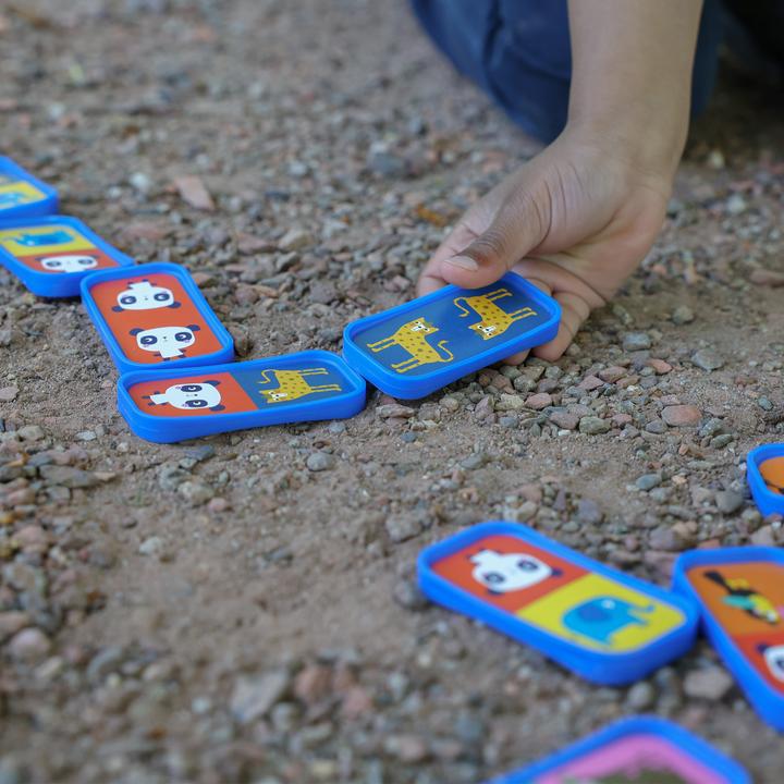 Actual product image Ses Street Dominos (English, French, German)