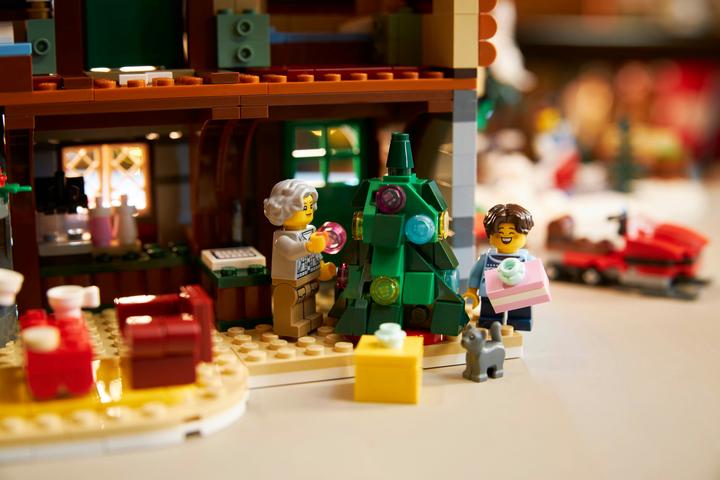Image du produit LEGO Icônes chalet d'alpage (10325, LEGO Icons, LEGO difficiles à trouver)