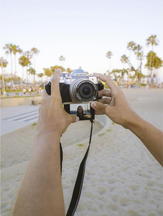 Productafbeelding Olympus OM-D E-M10 Mark IV Pannenkoekenpakket (14 - 42 mm, 20 Mpx, Micro Vier Derde)