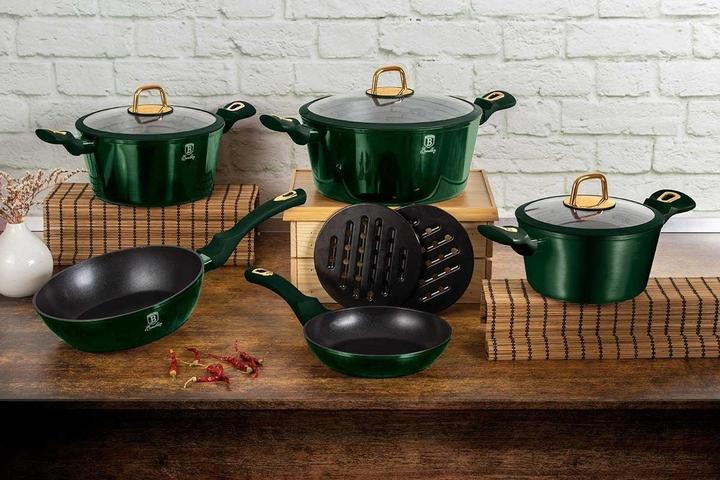 Immagine prodotto BerlingerHaus Set Di Pentole In Titanio 10 Pezzi. Casa Berlinger Bh-6065 Smeraldo (Set di pentole e padelle da cucina, Alluminio)