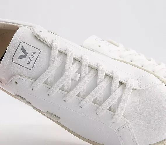 Actual product image Veja Urca (42)
