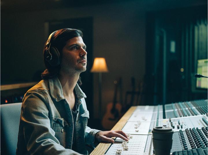 Actual product image AKG K361-BT (No noise cancelling, 24 h, Wireless)