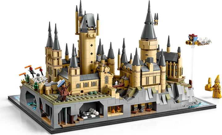 Immagine prodotto LEGO Castello e parco di Hogwarts (76419, LEGO Harry Potter)