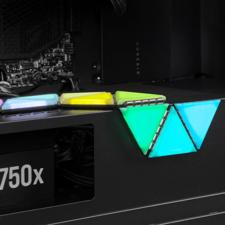 Image du produit Corsair Kit de démarrage pour étui intelligent iCUE LC100 (Multicolore)