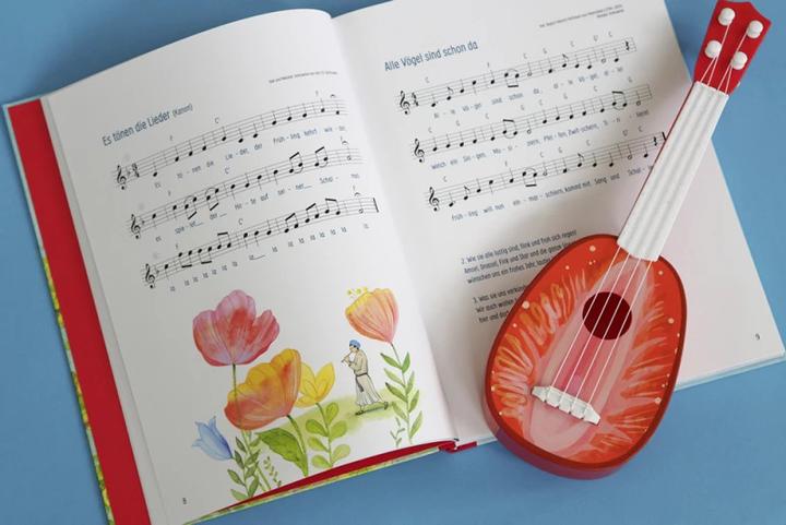 Actual product image Die 100 schönsten Kinderlieder - Mit einfachen Noten und Akkorden für Gitarre und Klavier (German, Lea Kmann Margot Kmann, 2021)