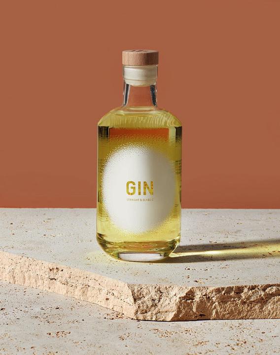 Produktbild The Cocktail GIN by – Straight & Classic