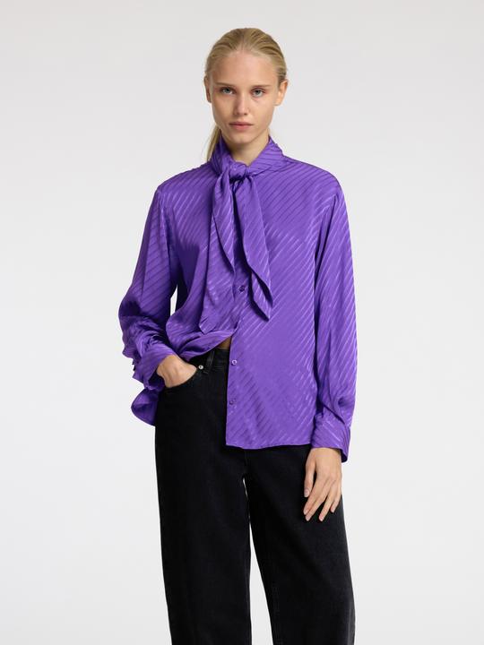 Image du produit Selected Femme Blouse en satin à noeuds (34)