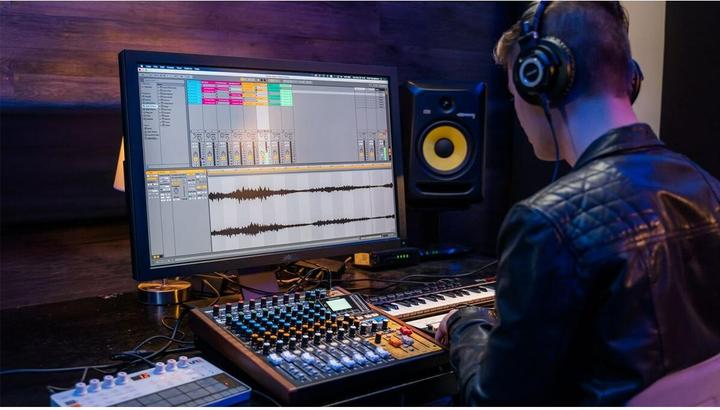 Actual product image Tascam Mixer Model 12 (Studio- and Livemixer)