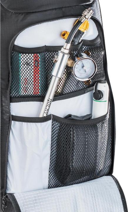 Actual product image Evoc FR Enduro Blackline S (16 l)