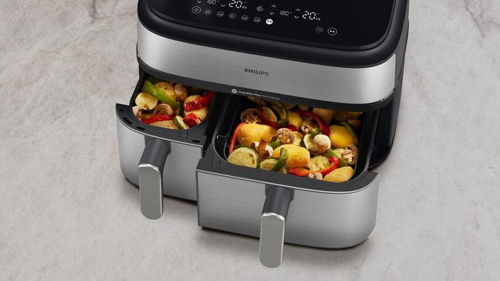 Actual product image Philips Steam Airfryer Dual Basket NA555/09
