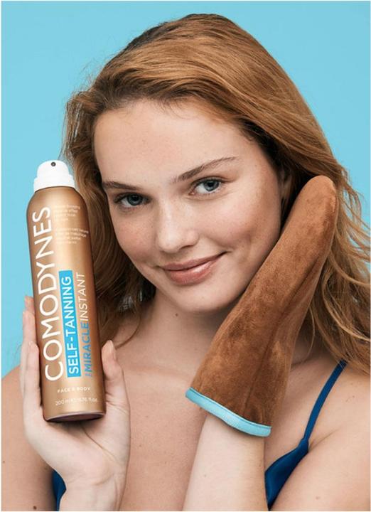 Actual product image Comodynes - Self-Tanning Glove (Self tanning foam)