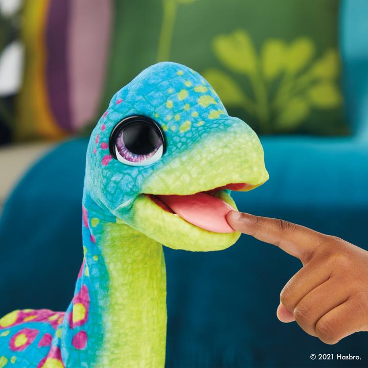 Actual product image FurReal Snackin’ Sam the Bronto (33 cm)