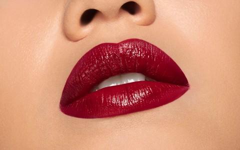 Actual product image Pupa Milano Vamp! 300 Scarlet Bordeaux 3.5g (300 Scarlet)