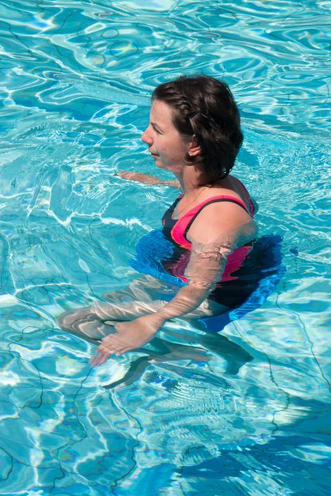 Actual product image Sport-Thieme Aqua Therapy Floating Saddle Hydro-Tone