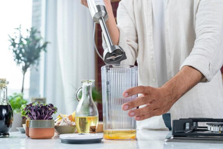 Image du produit Zwilling Enfinigy mixeur plongeant avec gobelet et couvercle à vide argenté