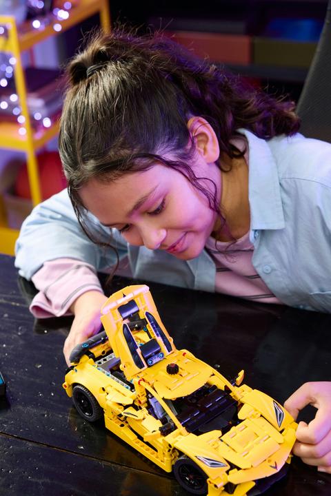 Produktbild LEGO Chevrolet Corvette Stingray (42205, LEGO Technic)