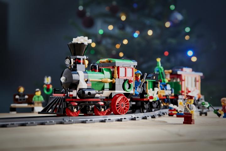 Produktbild LEGO Creator Festlicher Weihnachtszug (10254, LEGO Creator Expert)