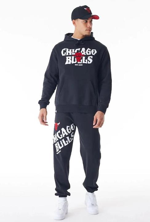 Actual product image New Era hooded sweatshirt chicago bulls nba graphic (M)