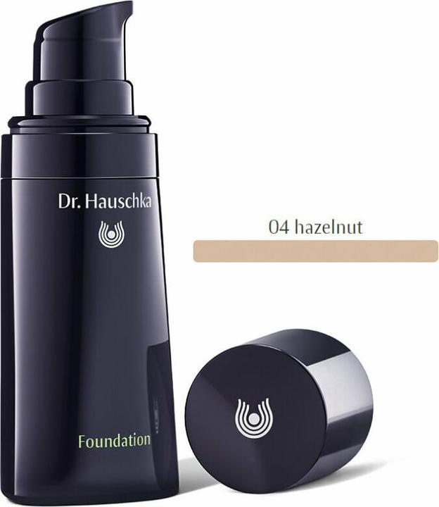 Actual product image Dr. Hauschka Foundation (04 hazelnut)