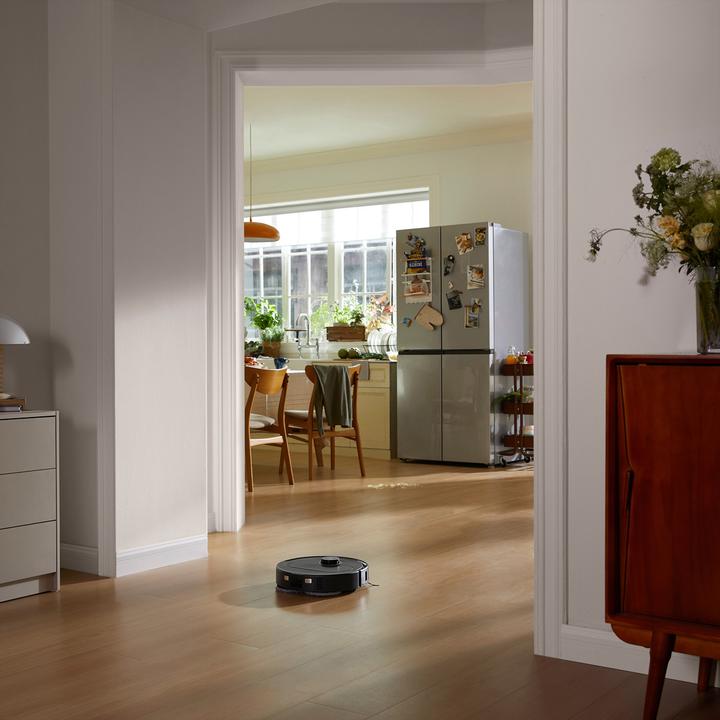 Actual product image Roborock Qrevo Plus (Vacuum mopping robot)
