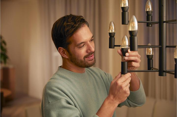 Actual product image Philips Hue White (E14, 4.50 W, 300 lm, 1 x, G)