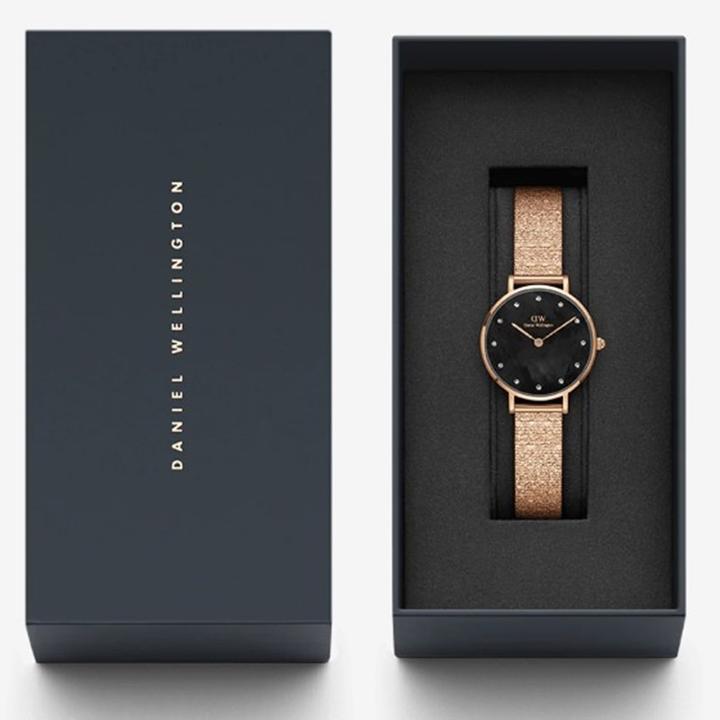 Immagine prodotto Daniel Wellington Pianoforte classico Petite Lumine Pressed Oro Rosa Nero (Orologio da polso analogico, 28 mm)