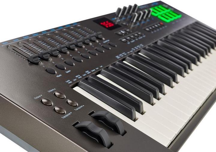 Actual product image Nektar Impact LX49+ (Keyboards)