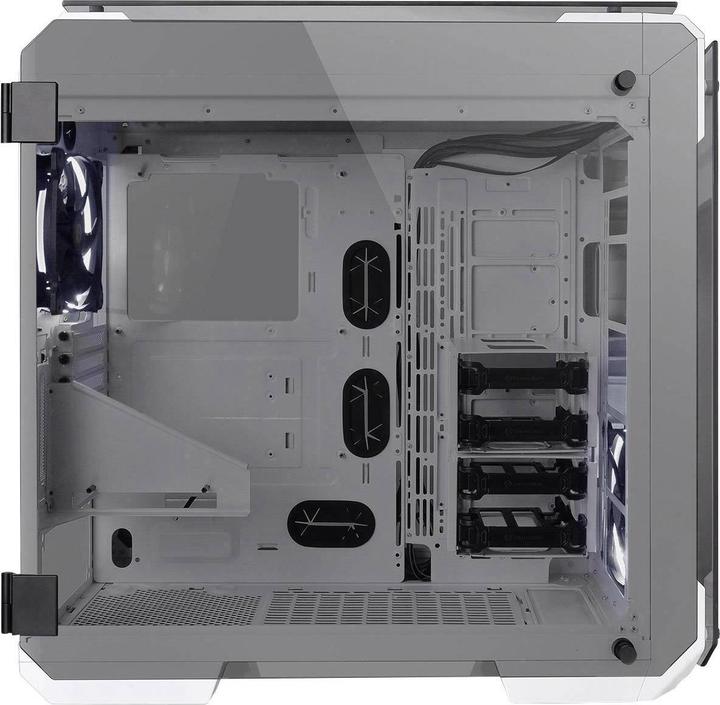 Actual product image Thermaltake View 71 (E-ATX)