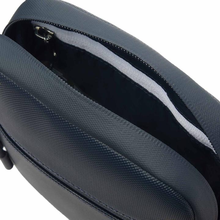 Actual product image Lacoste S Flat Crossover Bag