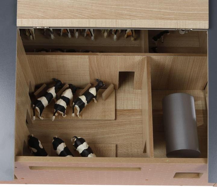 Produktbild Sombo Cubicle Stabiles Holz mit Melkeinheit 1:33
