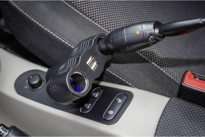Actual product image Conrad Components 2-gang with 2x USB 12/24 V