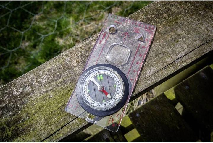 Produktbild Highlander Kompass Pfadfinder Military
